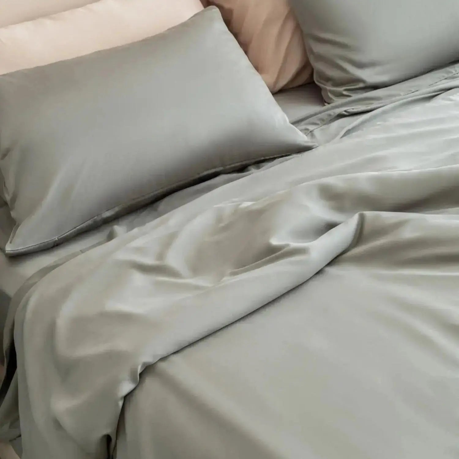 Duvet Cover & Winter Weight Comforter Bundle ettitude